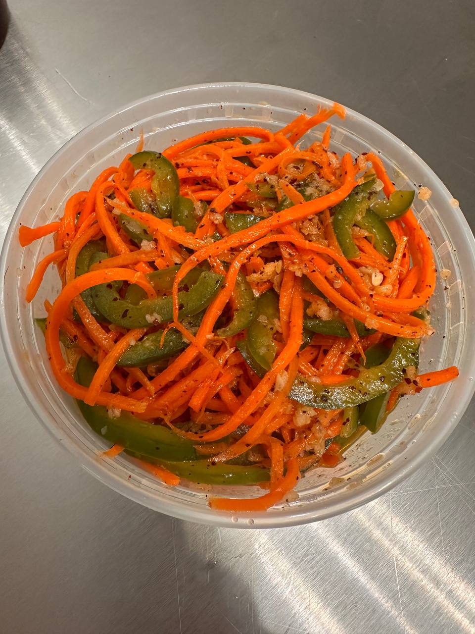 Spicy carrot salad 16 oz